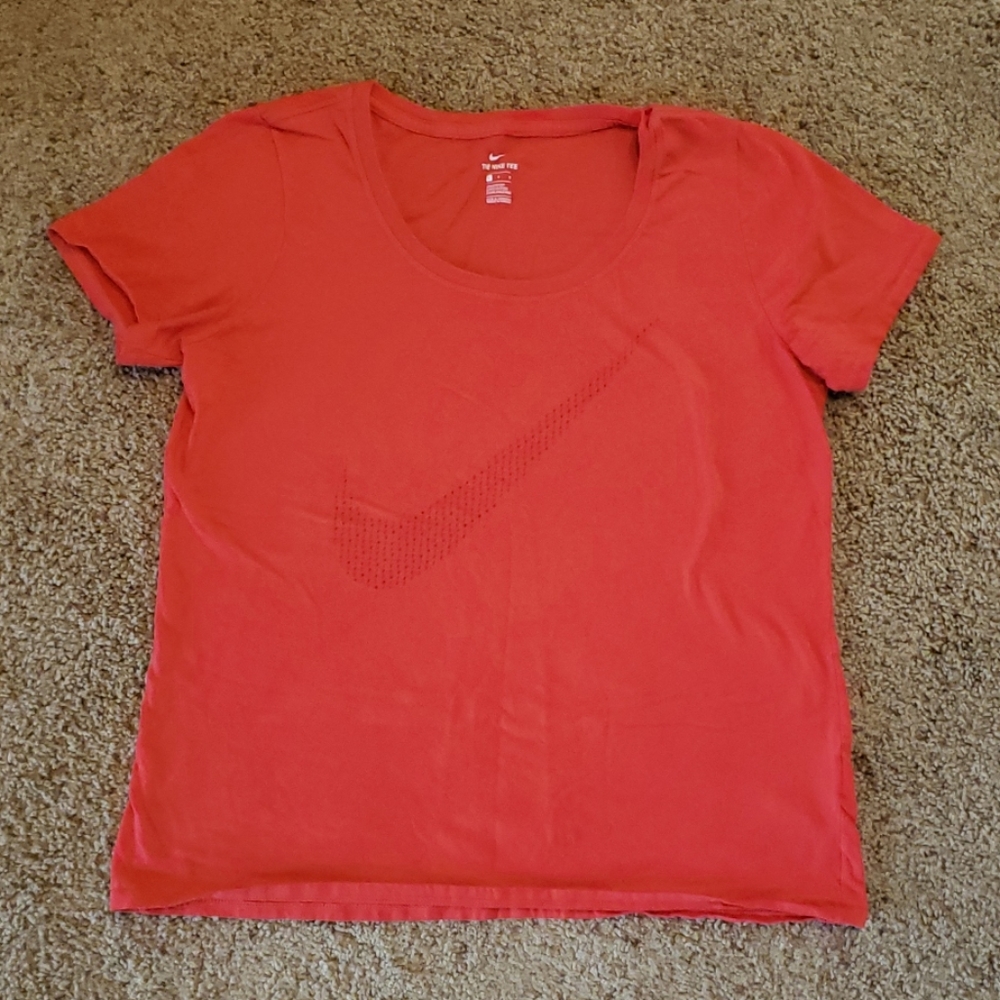 Nike Coral Tee size Large